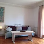 Laura Апартаменты *