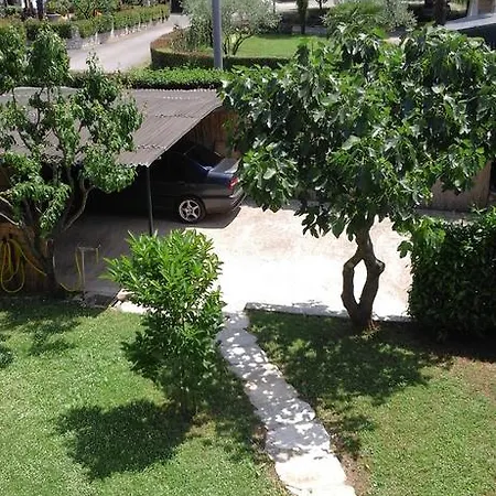 Apartman Laura *