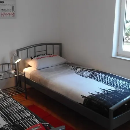 Apartman Laura *