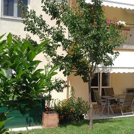 Apartment Laura *